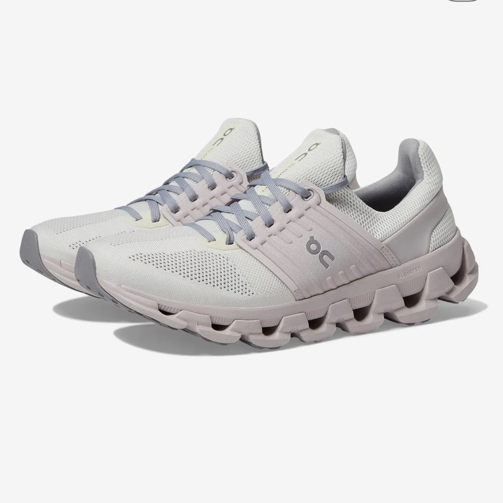 On Running Women's Cloudstratus Running Shoes - Gray